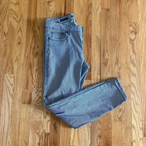Navy/white stripe jeans